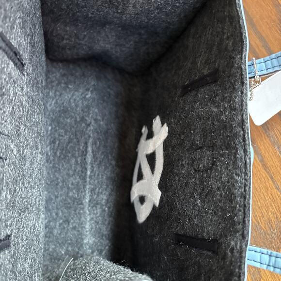 Alan Stuart UNC (Tarheels) Small Hand Bag NWT - Picture 4 of 8